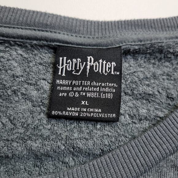 Harry Potter Hogwarts Cropped Sweatshirt XL Gryffindor Ravenclaw Hufflepuff - Picture 3 of 7